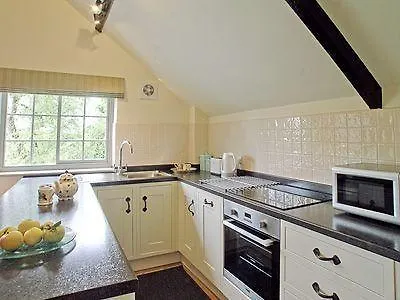 Moxby Priory Cottage Stillington